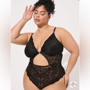 Lace Bodysuit With Cutout Detail - Black - Torrid size 00 (equals size 10)